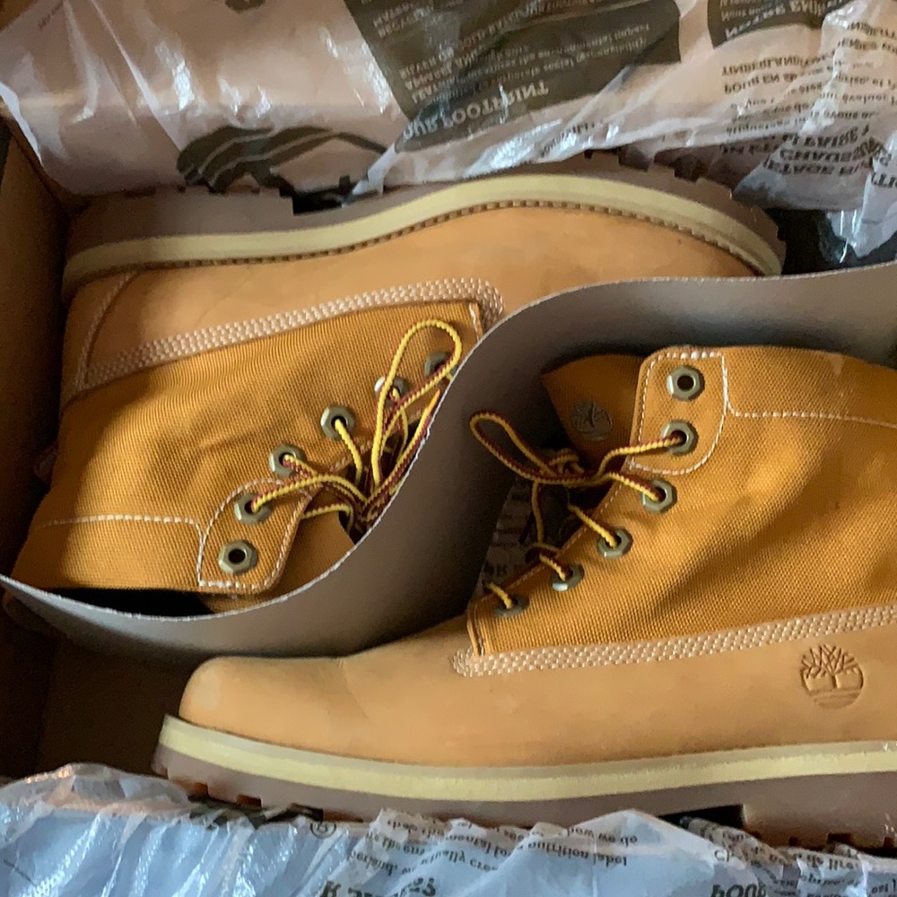 Kids Roll Top Timberland boots. Almost brand new